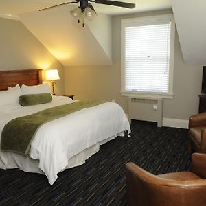 Premium Queen Room Inn